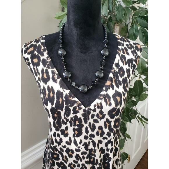 Lane Bryant Womens Beige Leopard print Rayon Casual V Neck Top Blouse Size 26/28 - Picture 2 of 10